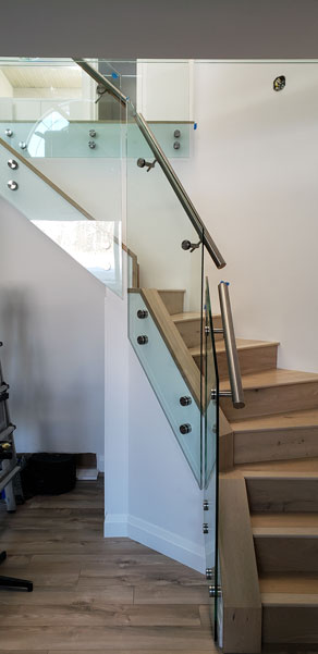 Glass Rail with Standoffs SSR