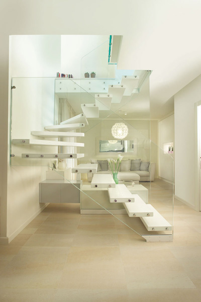 Glass Wall Freestanding Steps SSR